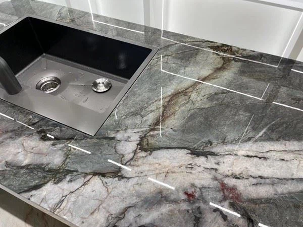Cristallo Del Mare Quartzite Countertop