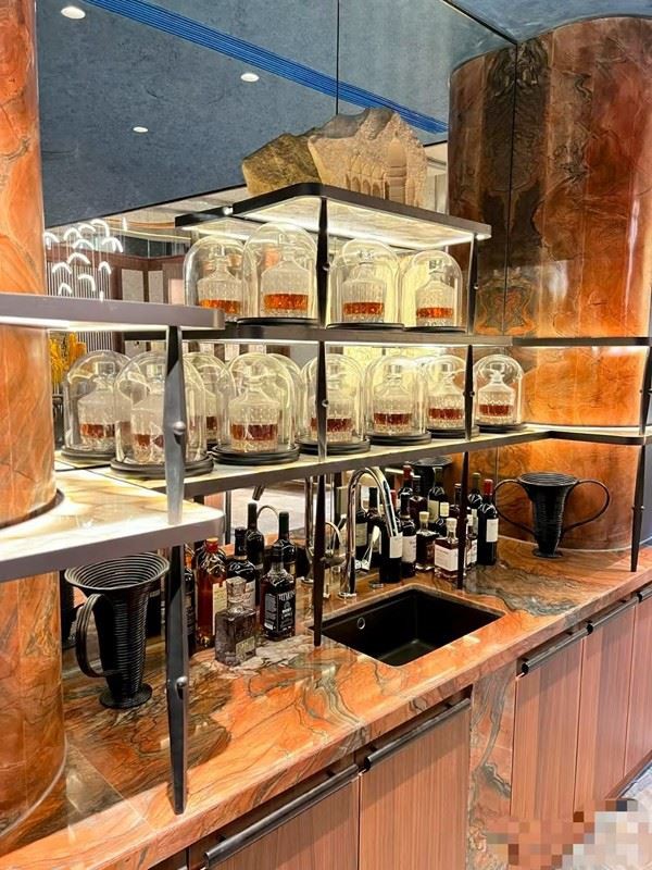 Fashion Red Quartzite Kitchen Countertops