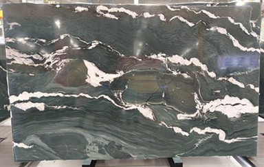 Marmar Hijau Dengan Urat Putih