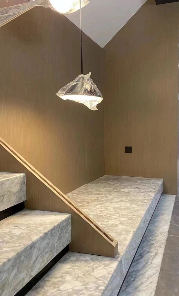 Venato Carrara Marble Stair